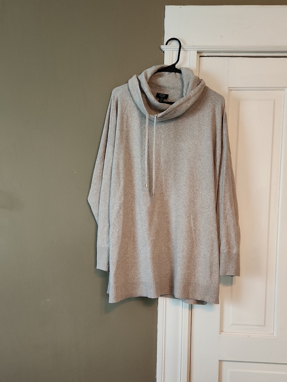 Jones New York Signature Beige Knit Sweater